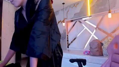 sophiadoll_tf online show from 07/28/26, 06:20