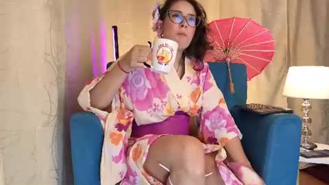 Sophia online show from 06/25/26, 12:42