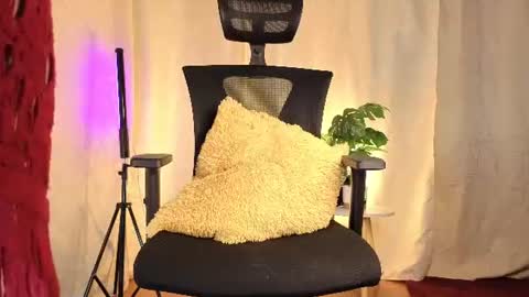 Sophia online show from 07/23/26, 10:57
