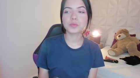 Sophia Howland online show from 07/24/26, 09:35