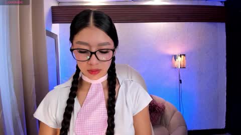 Snapshot of sophiajones_1 chatting on 03/20/26, 12:10 --Sophi-- online show from 03/20/26, 12:10