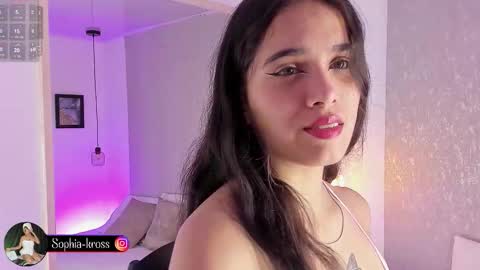 Snapshot of sophiakross chatting on 11/20/25, 05:07 Sophia online show from 11/20/25, 05:07