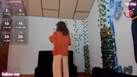 Snapshot of sophiamiller6 chatting on 04/23/26, 01:13 sophiamiller6 online show from 04/23/26, 01:13