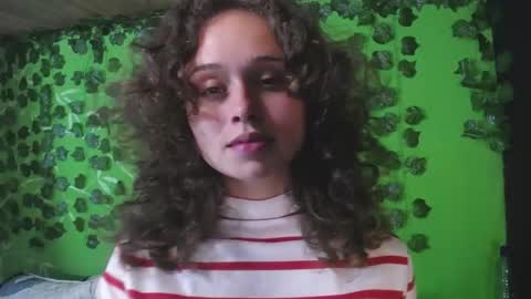 sophiamiller6 online show from 07/26/26, 11:00