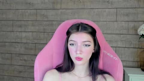 Snapshot of sophiaprove chatting on 02/06/26, 04:43 SophiaProve online show from 02/06/26, 04:43