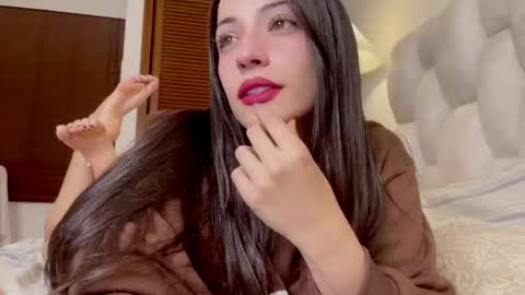 sophiarommie online show from 05/12/26, 05:48