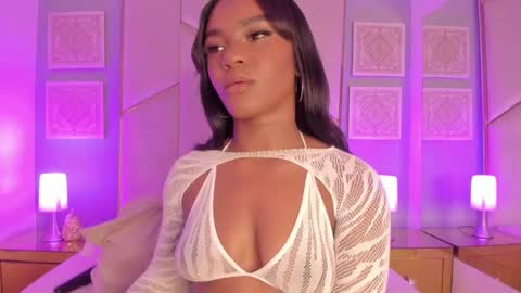 SophiaSmiths online show from 01/05/25, 09:05