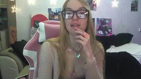 SophiaSonata online show from 12/13/25, 07:53