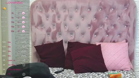 sophiastarr10 online show from 12/26/24, 11:57