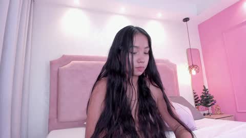 SOPHIA online show from 12/20/24, 04:25
