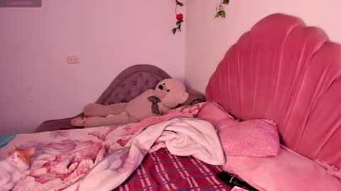 Clara sophia online show from 10/03/25, 09:34