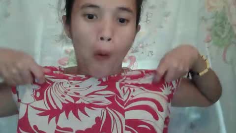 Snapshot of sophie_193 chatting on 01/19/26, 06:17 sophie_193 online show from 01/19/26, 06:17