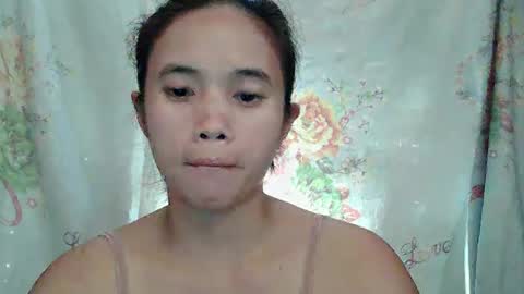 Snapshot of sophie_193 chatting on 03/23/26, 04:16 sophie_193 online show from 03/23/26, 04:16