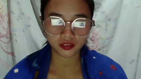 Snapshot of sophie_193 chatting on 05/04/26, 06:04 sophie_193 online show from 05/04/26, 06:04