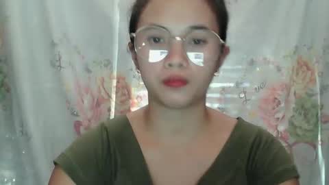 Snapshot of sophie_193 chatting on 05/09/26, 03:56 sophie_193 online show from 05/09/26, 03:56
