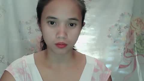 Snapshot of sophie_193 chatting on 06/01/26, 03:19 sophie_193 online show from 06/01/26, 03:19