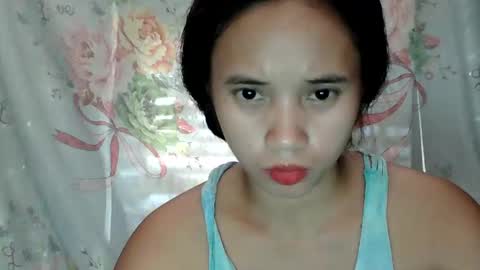 Snapshot of sophie_193 chatting on 06/03/26, 03:31 sophie_193 online show from 06/03/26, 03:31