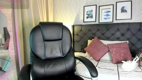 sophie__blare online show from 06/17/26, 07:15