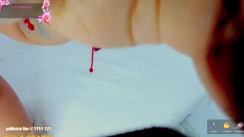 Snapshot of sophie__walker chatting on 10/18/25, 07:03 Sophia  online show from 10/18/25, 07:03