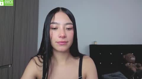 Snapshot of sophie_bbs chatting on 09/24/25, 02:20 Sophie online show from 09/24/25, 02:20