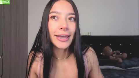 Snapshot of sophie_bbs chatting on 10/08/25, 02:14 Sophie online show from 10/08/25, 02:14