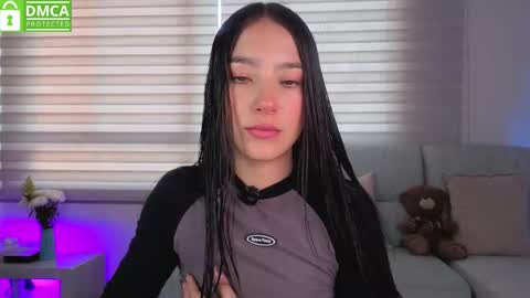 Sophie  online show from 12/01/25, 02:33