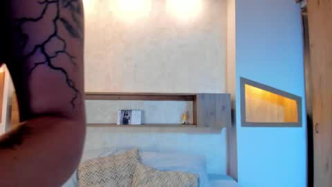 Snapshot of sophie_beaufort chatting on 04/21/26, 02:51 Sophieeee online show from 04/21/26, 02:51