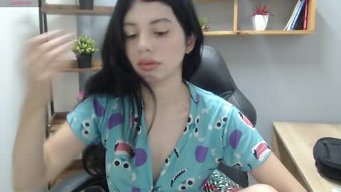 S O P H I E online show from 06/14/26, 02:41