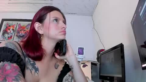 Snapshot of sophie_dolly_ chatting on 04/28/26, 06:46 sophie doll online show from 04/28/26, 06:46