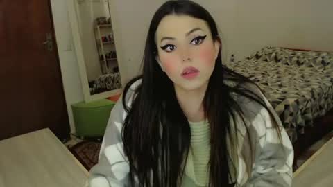 Sophie Fantasys online show from 06/24/26, 05:17