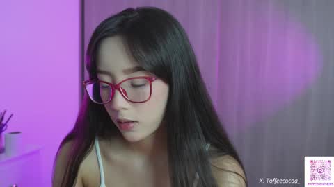 Snapshot of sophie_lii chatting on 11/23/25, 02:22 Sophie or Sof online show from 11/23/25, 02:22