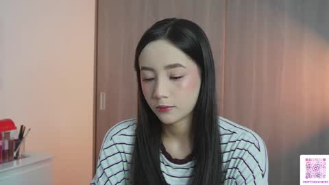 Snapshot of sophie_lii chatting on 02/12/26, 10:27 Sophie or Sof online show from 02/12/26, 10:27