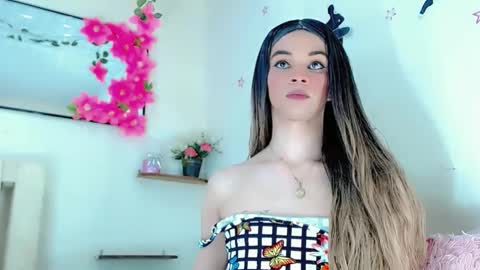 sophie_miaa online show from 01/07/25, 05:09