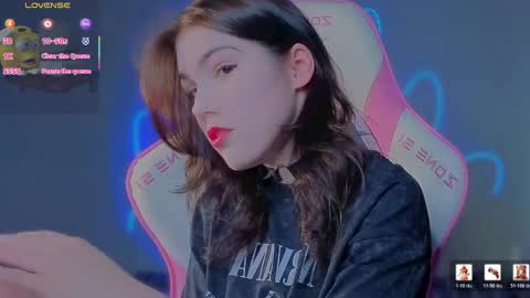sophie_nomenal_ online show from 05/26/26, 04:14