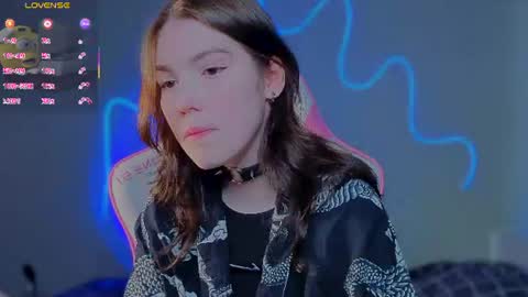 sophie_nomenal_ online show from 06/20/26, 10:40