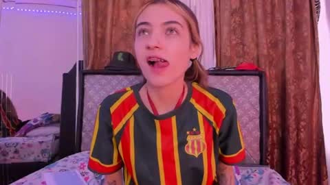 Sophie online show from 06/28/26, 05:30