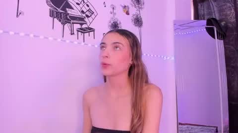 Sophie online show from 07/13/26, 06:11