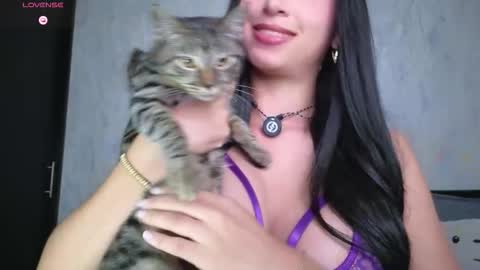Snapshot of sophie_x1 chatting on 03/06/26, 01:24 Sophie online show from 03/06/26, 01:24