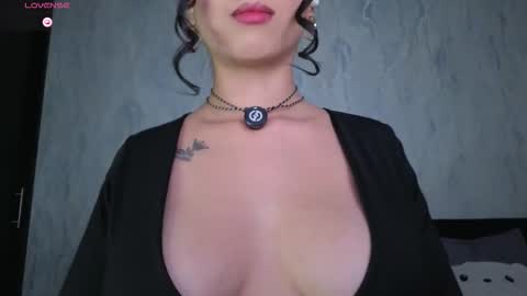 Snapshot of sophie_x1 chatting on 03/07/26, 01:24 Sophie online show from 03/07/26, 01:24