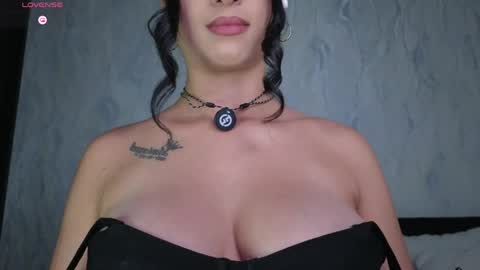Snapshot of sophie_x1 chatting on 03/27/26, 02:06 Sophie online show from 03/27/26, 02:06
