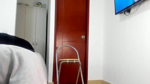 Snapshot of sophiebaker__ chatting on 03/12/25, 04:19 sophiebaker__ online show from 03/12/25, 04:19