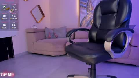 Sophie online show from 04/25/26, 12:24