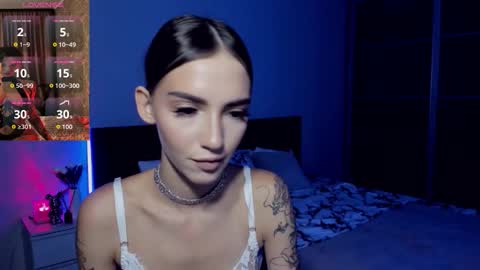 Sophie online show from 09/17/25, 01:29