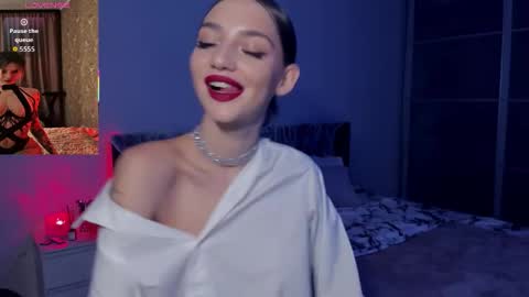 Sophie online show from 10/30/25, 02:18