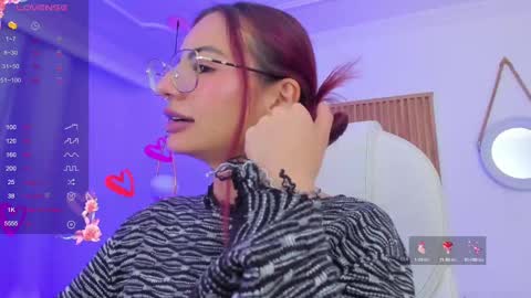   Sophie  IG sophiecherry es   online show from 03/01/25, 05:20
