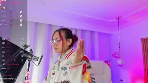   Sophie  IG sophiecherry es   online show from 03/05/25, 11:38