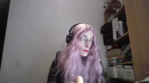 Snapshot of sophiecross369 chatting on 11/01/25, 04:14 Sophie Cross online show from 11/01/25, 04:14