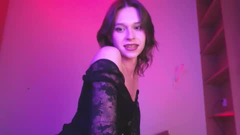 sophiediamond_x online show from 11/24/25, 07:46