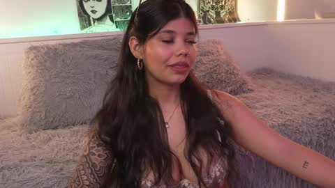 Sophiee  online show from 04/29/26, 09:21