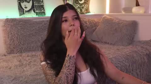 Sophiee  online show from 05/05/26, 06:27